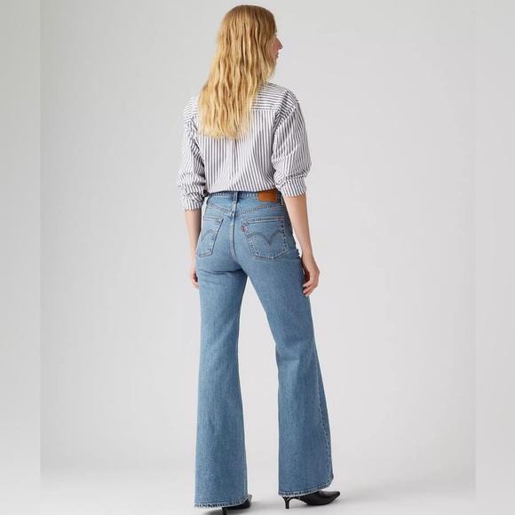 Levi's Ribcage Bell - Picture 5 of 8